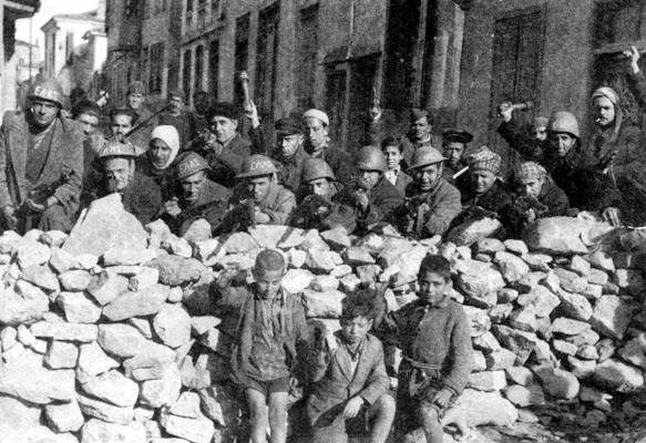 dekemvriana akropolis